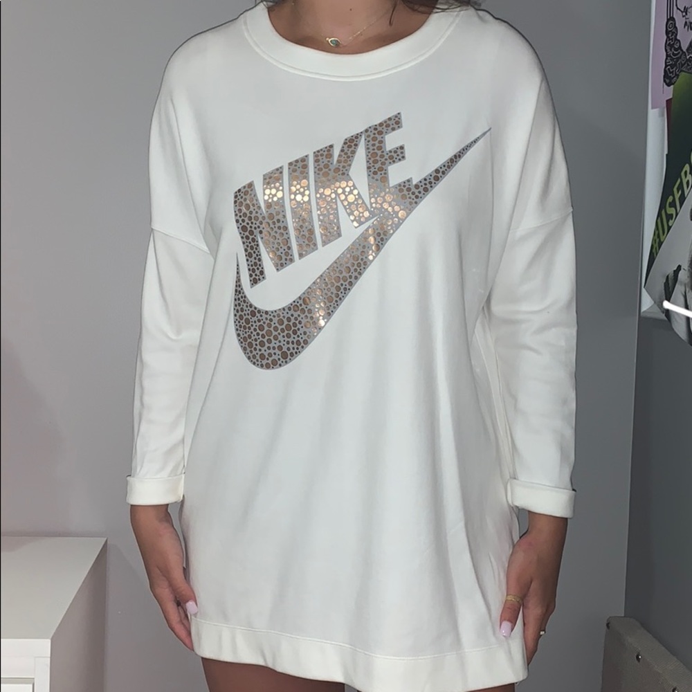 Nike oversized crew